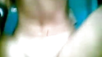 परिवार Hookups पिक्चर मूवी सेक्सी - कदम-बेटी Herrass और Fucks Stepdad