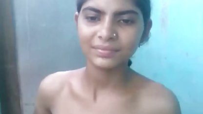 गोरा और श्यामला त्रिगुट सेक्स मूवी दिखाइए 1
