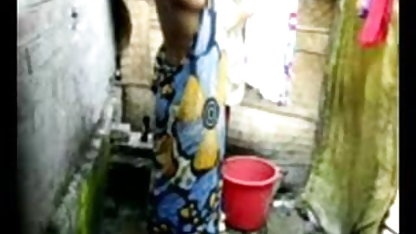 ShowerBait लाल हिंदी में सेक्सी वीडियो मूवी सिर बौछार लालच