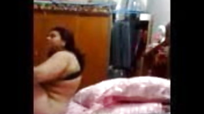 सेक्सी नीचे पहनने के कपड़ा और मुख-मैथुन के बाद ब्रांडी के लिए बहने हिंदी सेक्सी पिक्चर मूवी वाली चूत में वीर्य!