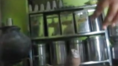 बैंगब्रोस-जे मैक के बड़े गधे पर फुल सेक्स पिक्चर शहर में जाता है