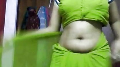 श्यामला एक सफेद कुर्सी सेक्सी मूवी पिक्चर सेक्स पर