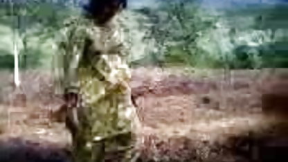 बदसूरत वॉलपेपर-बाथरूम में उसके प्रेमी सेक्स मूवी दिखाइए द्वारा आक्रमण हो जाता है