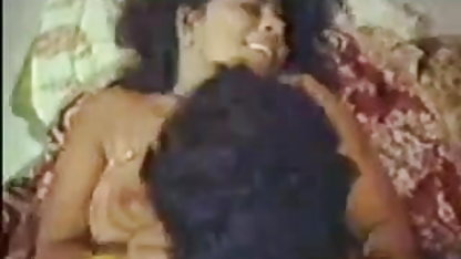 कामोत्ताप-फिट श्यामला हिंदी नंगी ब्लू मूवी अंतरंग हो जाता है