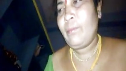 सीबीटी हंगेरी सेक्सी मूवी वीडियो में वेश्या डिक चूसना