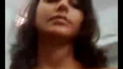 सार्वजनिक कुत्ता-जंगल के बीच में ब्लू पिक्चर सेक्स वीडियो फुल मूवी सड़क पर