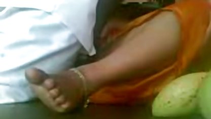हेनतई सेक्सी मूवी पिक्चर बीपी बिल्ली होंठ छड़ी के आसपास चिपके हुए