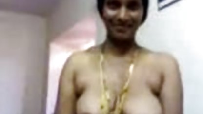 स्कीनी किशोर हिंदी मूवी के सेक्सी बेरहमी से और पैर गड़बड़