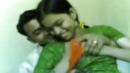 गर्म सेक्सी मूवी पिक्चर वीडियो वह पुरुष उसे सह खाती है